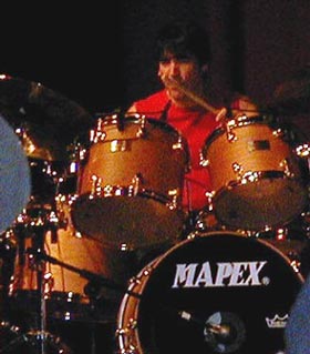 Walfredo Reyes Jr : drums