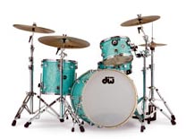 DrumsOnTheWeb.com - Manufacturers News - Download your favorite music for drummers and percussionists!