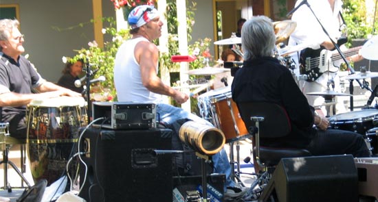 DrumsOnTheWeb.com - Your favorite music for drummers and percussionists!