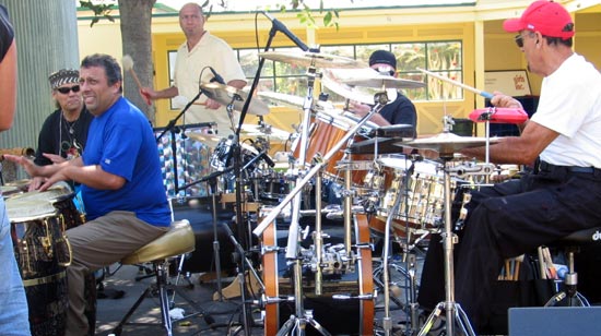 DrumsOnTheWeb.com - Your favorite music for drummers and percussionists!