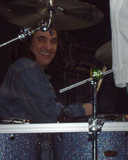 DrumsOnTheWeb.com - Your favorite music for drummers and percussionists!