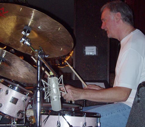 DrumsOnTheWeb.com - Your favorite music for drummers and percussionists!