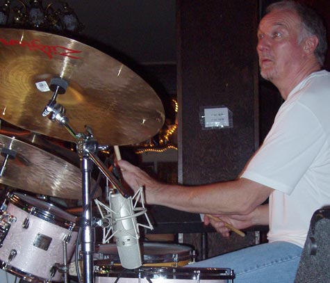 DrumsOnTheWeb.com - Your favorite music for drummers and percussionists!