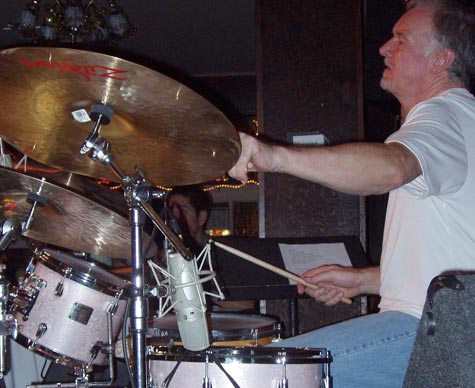 DrumsOnTheWeb.com - Your favorite music for drummers and percussionists!