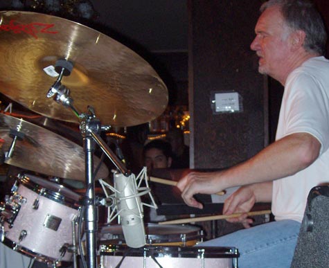 DrumsOnTheWeb.com - Your favorite music for drummers and percussionists!