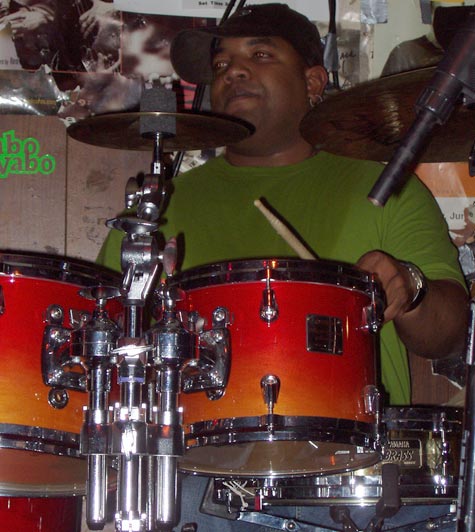 DrumsOnTheWeb.com - Your favorite music for drummers and percussionists!