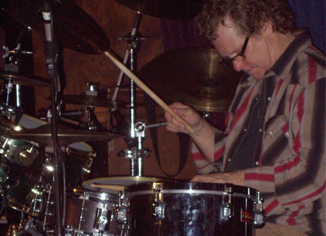 DrumsOnTheWeb.com - Your favorite music for drummers and percussionists!