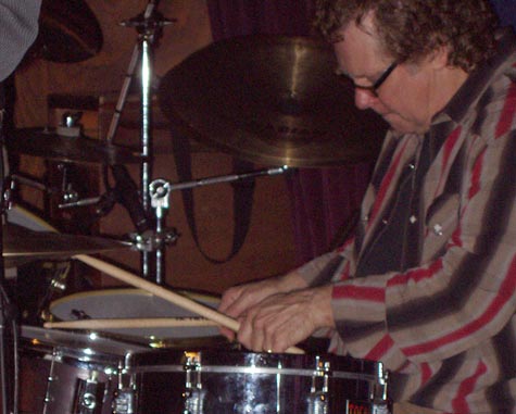 DrumsOnTheWeb.com - Your favorite music for drummers and percussionists!