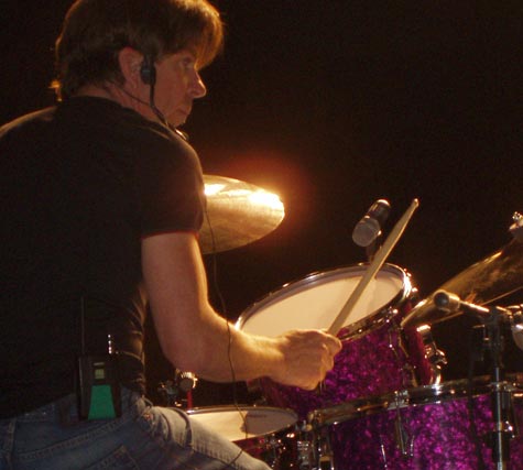 DrumsOnTheWeb.com - Your favorite music for drummers and percussionists!