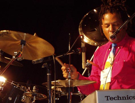 DrumsOnTheWeb.com - Your favorite music for drummers and percussionists!