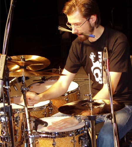 DrumsOnTheWeb.com - Your favorite music for drummers and percussionists!