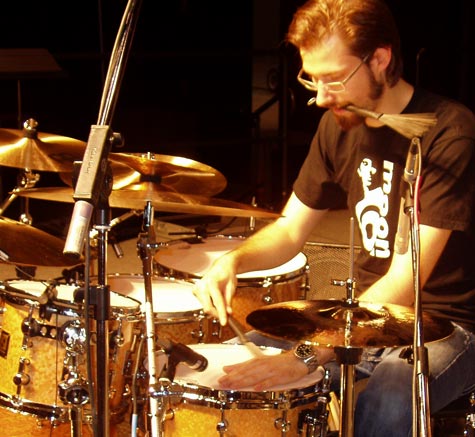 DrumsOnTheWeb.com - Your favorite music for drummers and percussionists!