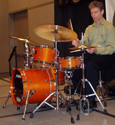 DrumsOnTheWeb.com - Your favorite music for drummers and percussionists!