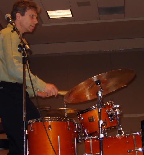 DrumsOnTheWeb.com - Your favorite music for drummers and percussionists!