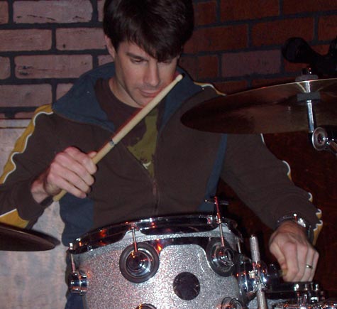 DrumsOnTheWeb.com - Your favorite music for drummers and percussionists!