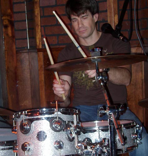 DrumsOnTheWeb.com - Your favorite music for drummers and percussionists!