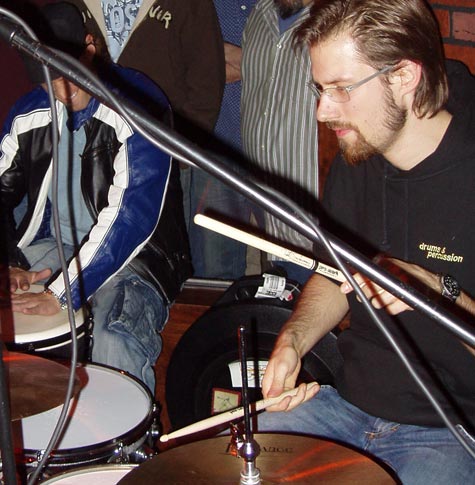 DrumsOnTheWeb.com - Your favorite music for drummers and percussionists!