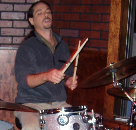 DrumsOnTheWeb.com - Your favorite music for drummers and percussionists!