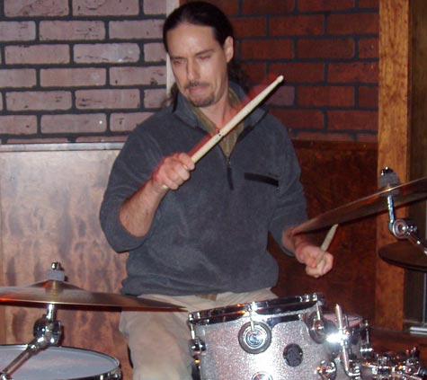 DrumsOnTheWeb.com - Your favorite music for drummers and percussionists!