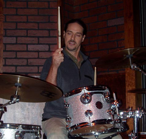 DrumsOnTheWeb.com - Your favorite music for drummers and percussionists!