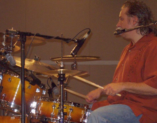 DrumsOnTheWeb.com - Your favorite music for drummers and percussionists!