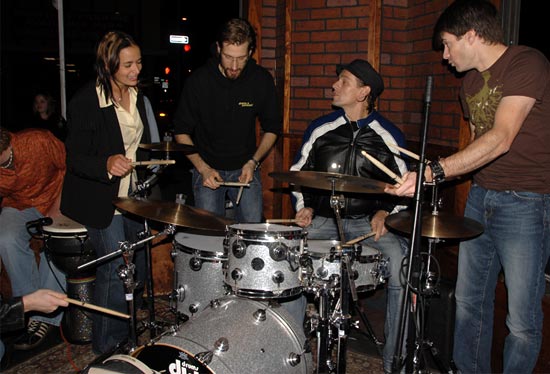 DrumsOnTheWeb.com - Your favorite music for drummers and percussionists!