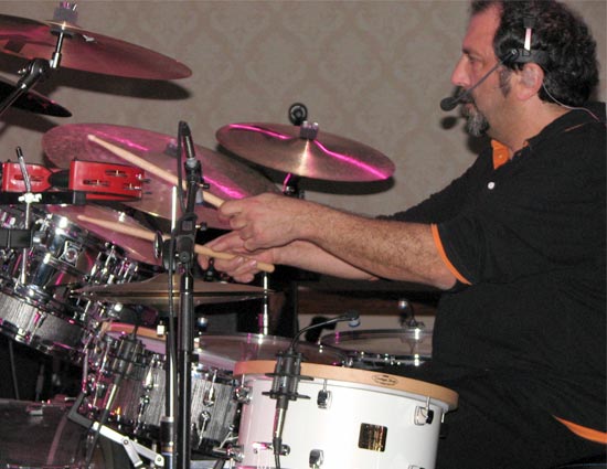 DrumsOnTheWeb.com - Your favorite music for drummers and percussionists!