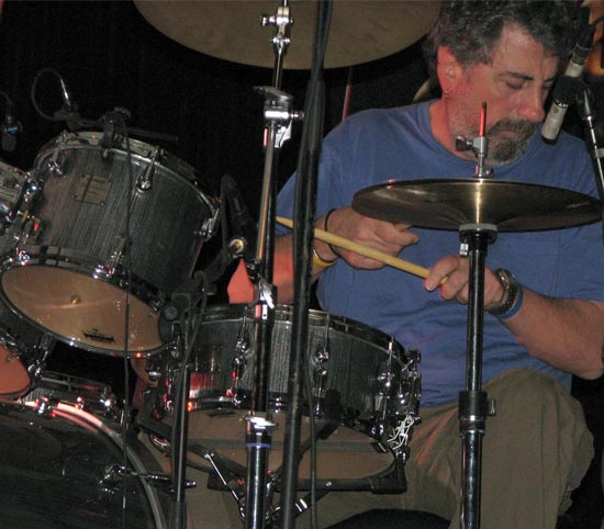 DrumsOnTheWeb.com - Your favorite music for drummers and percussionists!