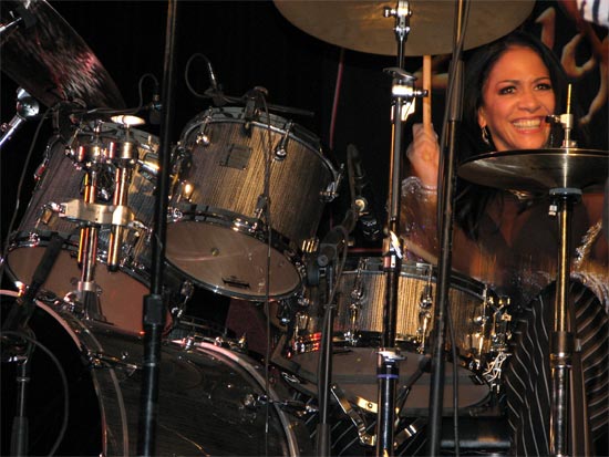 DrumsOnTheWeb.com - Your favorite music for drummers and percussionists!