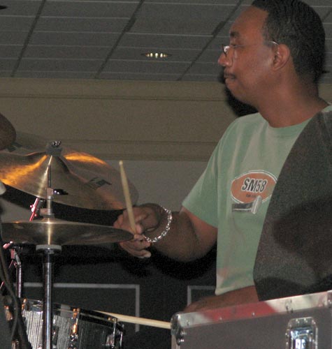 DrumsOnTheWeb.com - Your favorite music for drummers and percussionists!