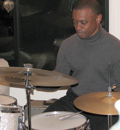 DrumsOnTheWeb.com - Your favorite music for drummers and percussionists!