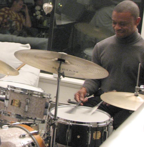DrumsOnTheWeb.com - Your favorite music for drummers and percussionists!