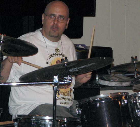 DrumsOnTheWeb.com - Your favorite music for drummers and percussionists!