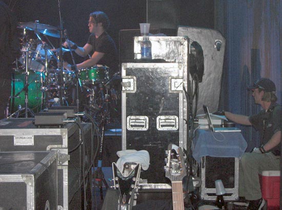 DrumsOnTheWeb.com - Your favorite music for drummers and percussionists!