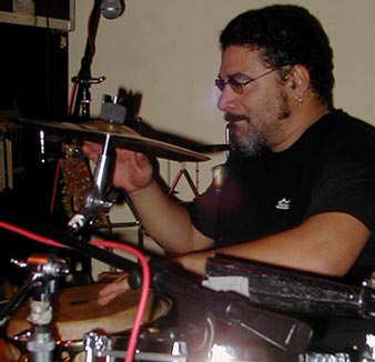 Lenny Castro percussion