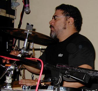 Lenny Castro percussion