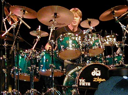 Tommy Igoe  : drums