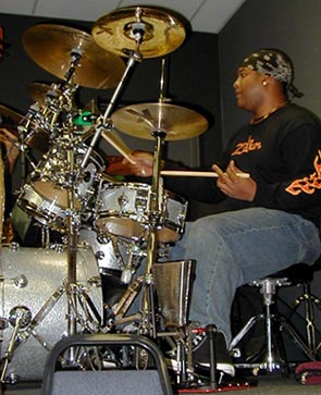 drumsontheweb.com - music from your favorite drummers & percussionists