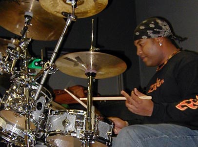 drumsontheweb.com - music from your favorite drummers & percussionists