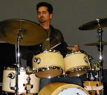 drumsontheweb.com - music from your favorite drummers & percussionists