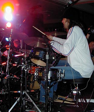 drumsontheweb.com - music from your favorite drummers & percussionists