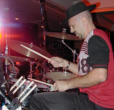 drumsontheweb.com - music from your favorite drummers & percussionists