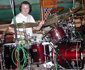 drumsontheweb.com - music from your favorite drummers & percussionists