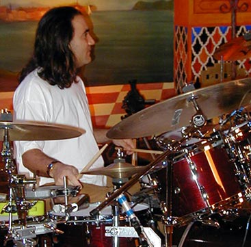 drumsontheweb.com - music from your favorite drummers & percussionists