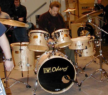 drumsontheweb.com - music from your favorite drummers & percussionists