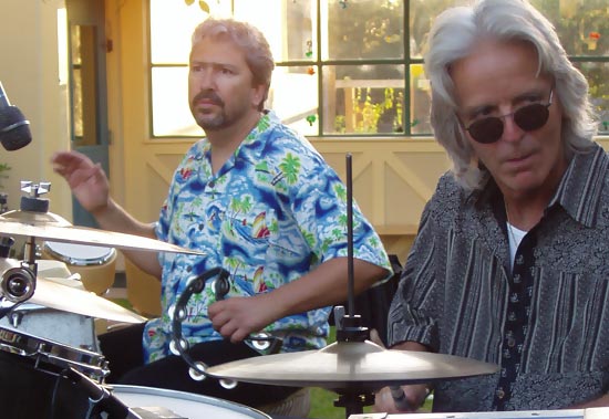 DrumsOnTheWeb.com - Your favorite music for drummers and percussionists!
