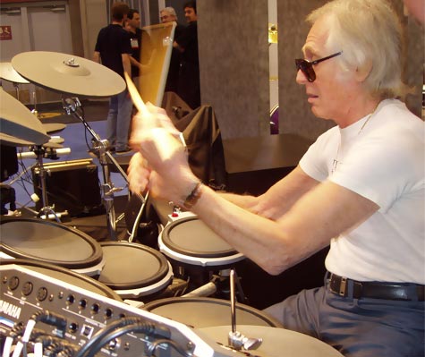 DrumsOnTheWeb.com - Your favorite music for drummers and percussionists!