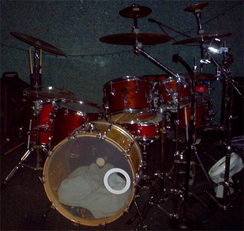 DrumsOnTheWeb.com - Download your favorite music for drummers and percussionists!