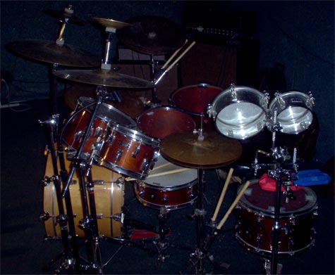 DrumsOnTheWeb.com - Download your favorite music for drummers and percussionists!