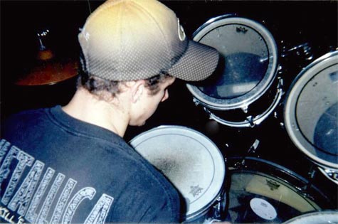 DrumsOnTheWeb.com - Download your favorite music for drummers and percussionists!